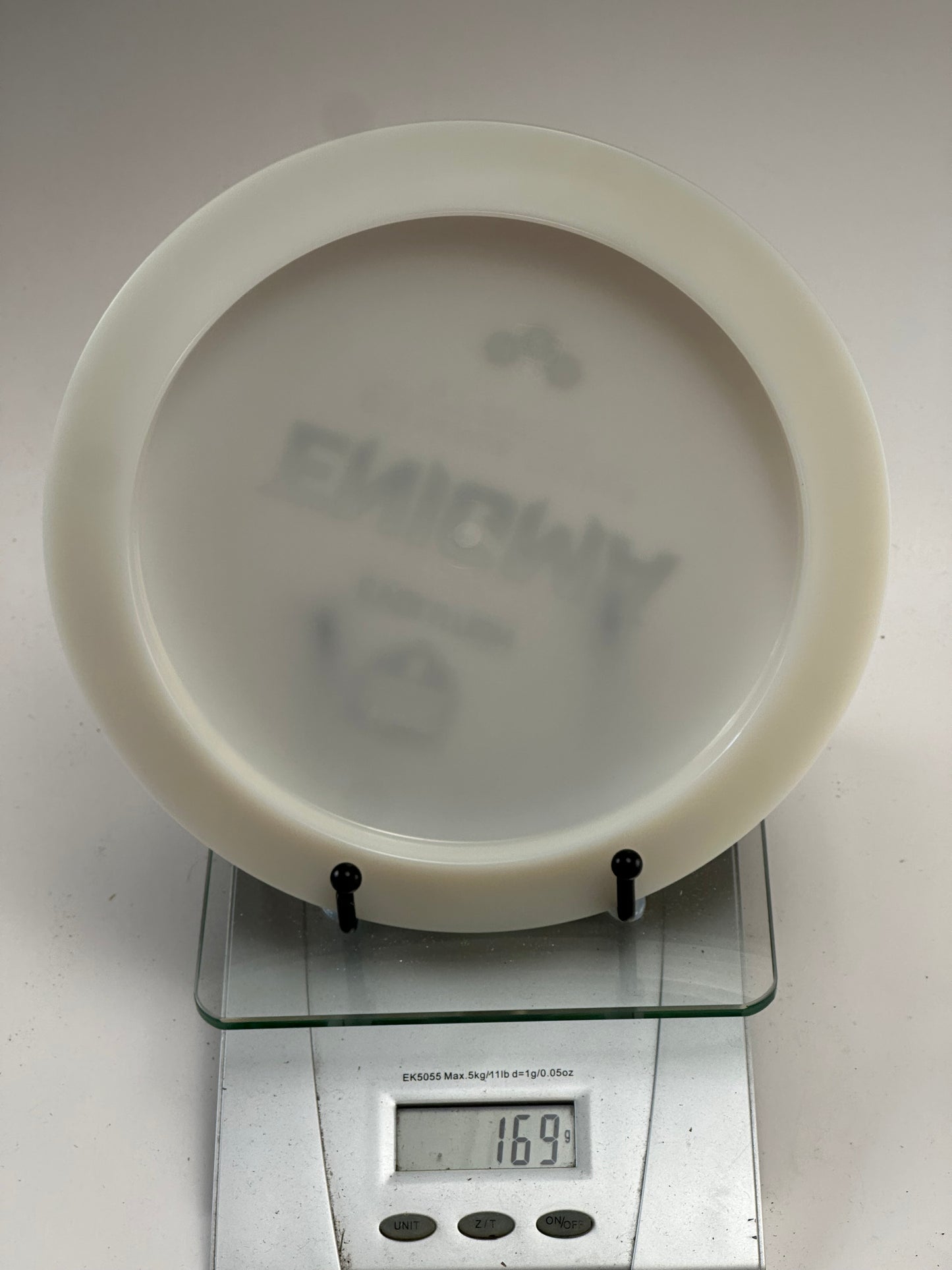Discmania Evolution Enigma (Neo) Distance Driver - White
