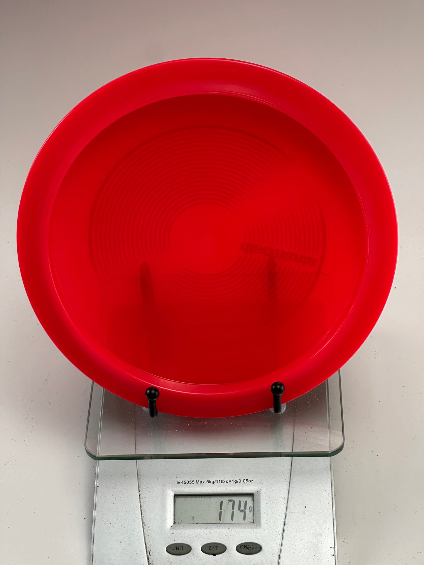 Discmania Essence (Neo) – Red Fairway Driver, Circular Line Stamp