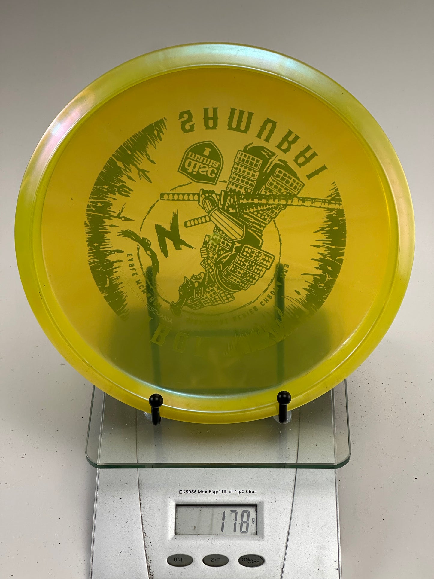 Discmania MD3 Iron Samurai 4 Chroma Midrange - Translucent Yellow