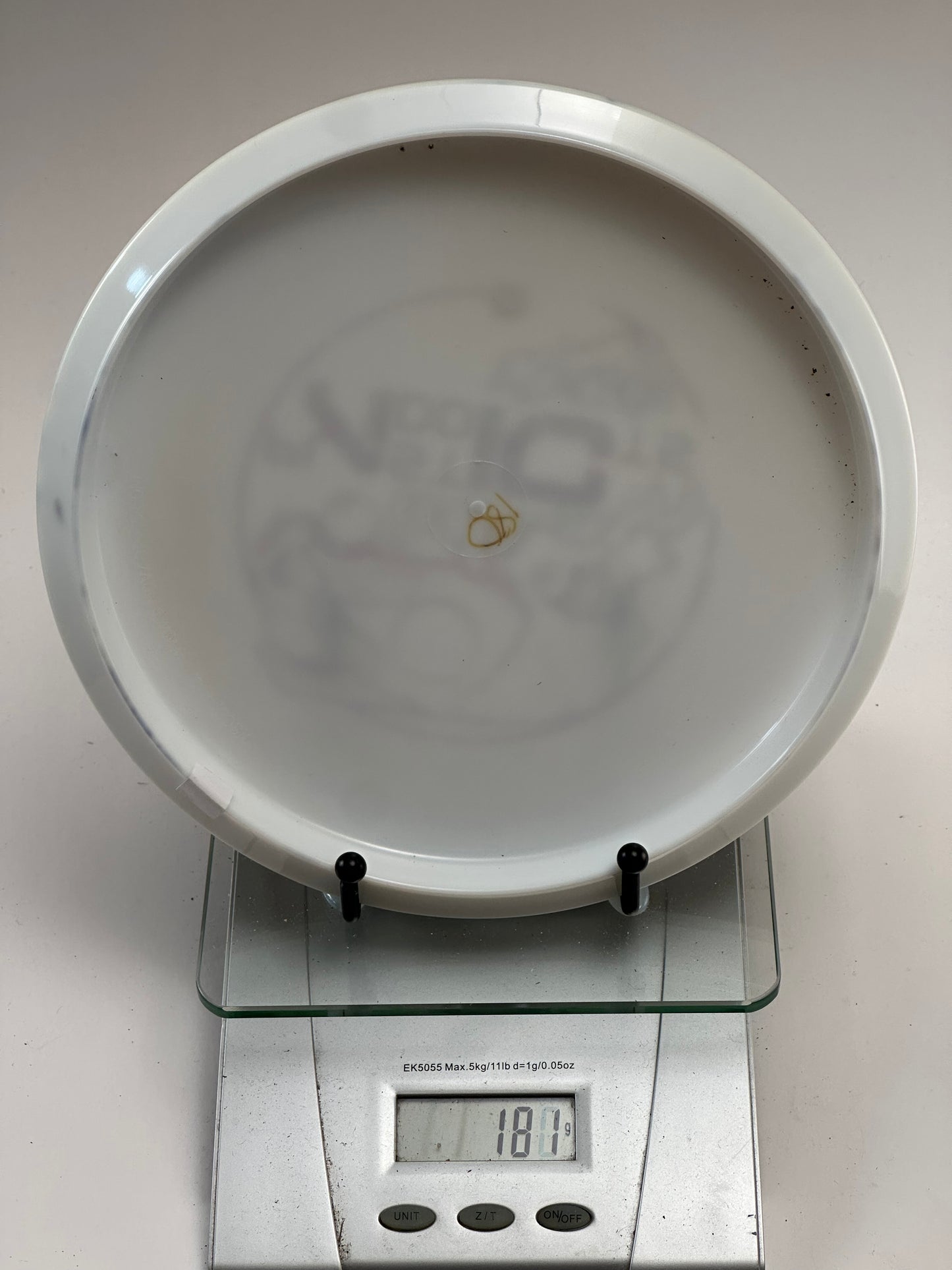 Discmania C-Line MD3 Midrange, White (181g) - Plastic Addicts Skull Stamp