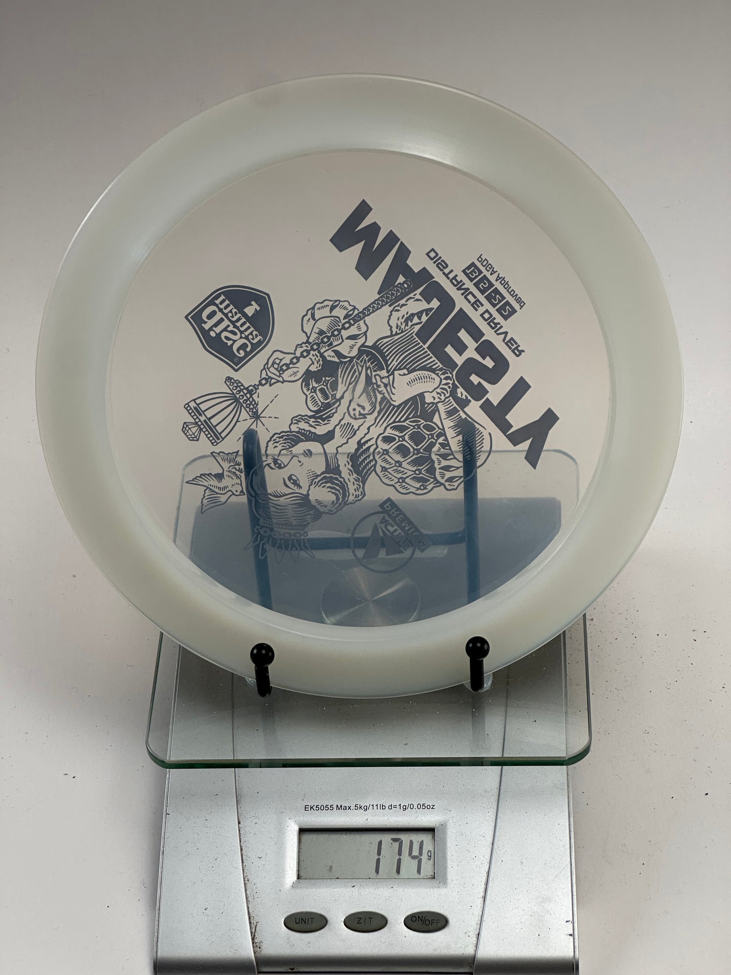 Discmania Majesty – Active Premium Distance Driver (Queen Stamp)