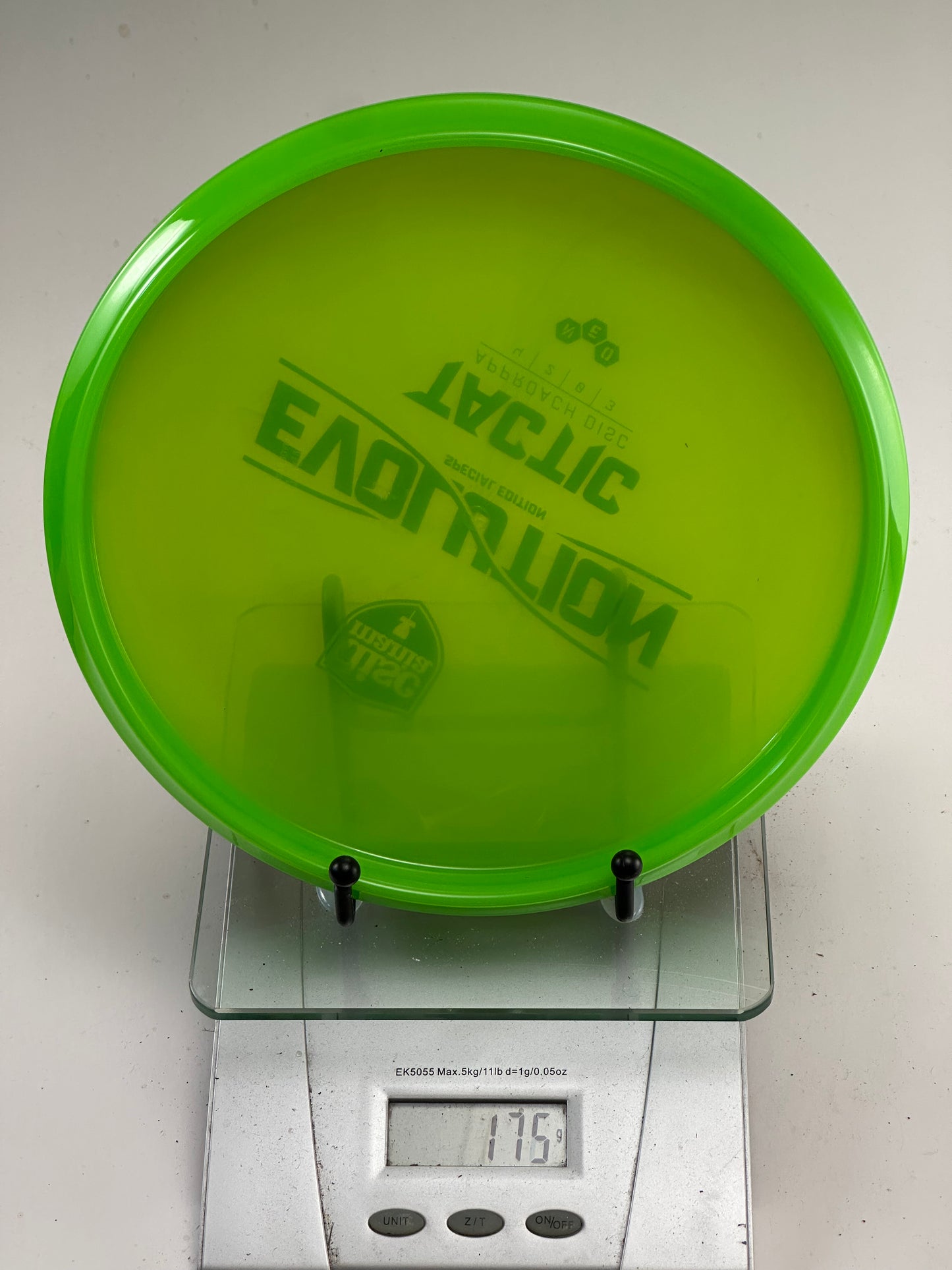 Discmania Neo Tactic Neo green Evolution approach disc
