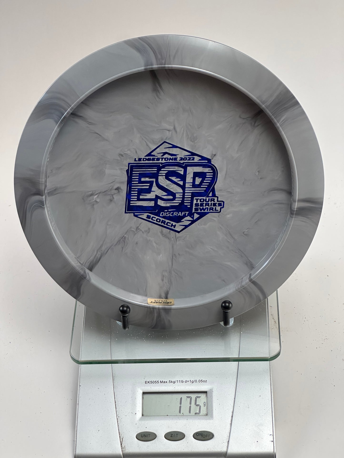 Discraft ESP Swirl Scorch – Ledgestone 2022 Tour Series (Gray/Black)