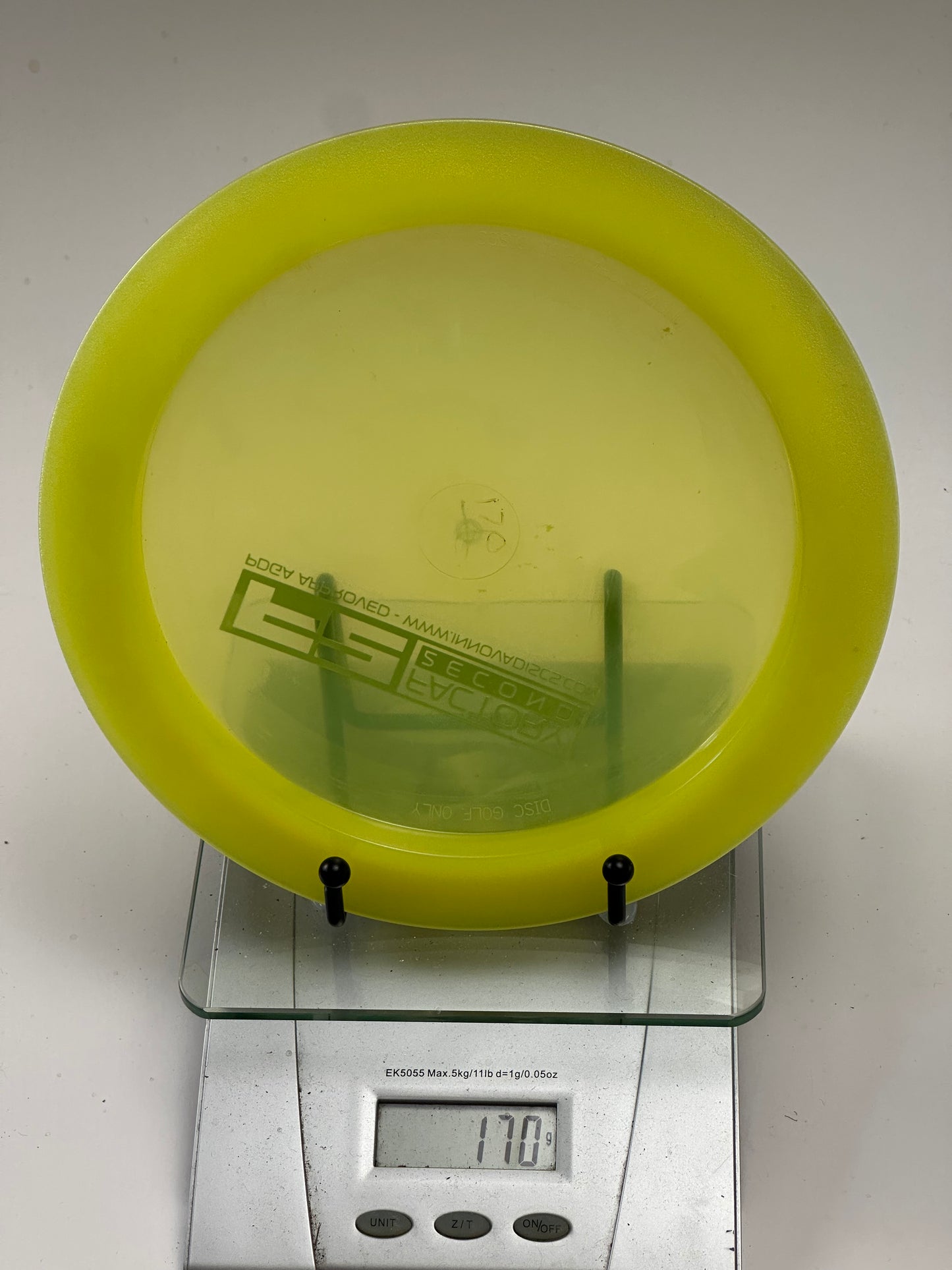 Innova Boss (F2) Champion Distance Driver - Transparent Yellow