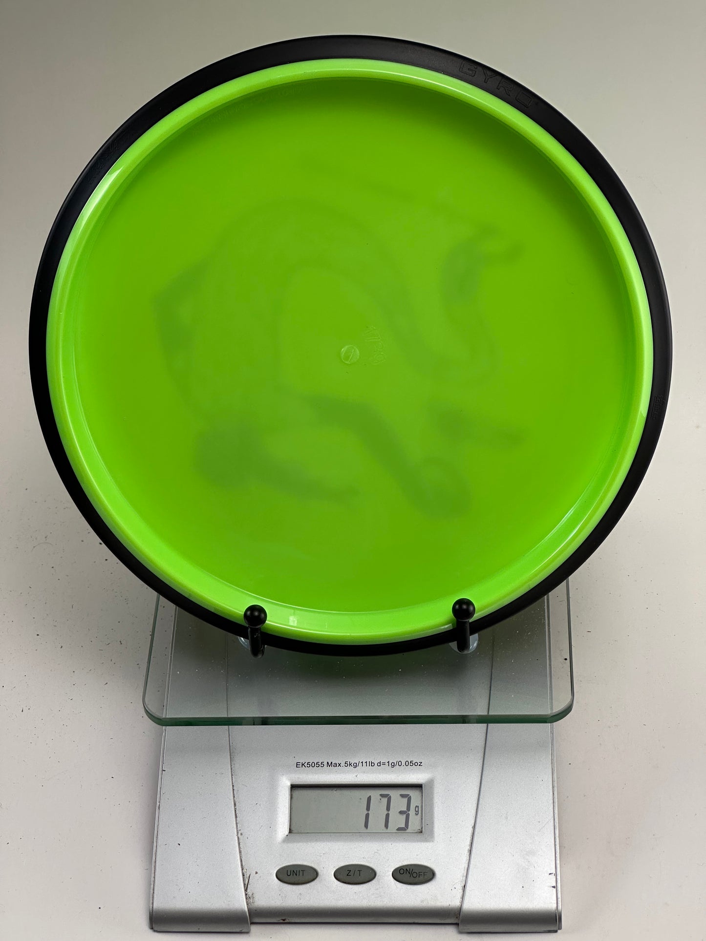 MVP Neutron Detour James Conrad Team Series (Yellow-Green, Black Rim)
