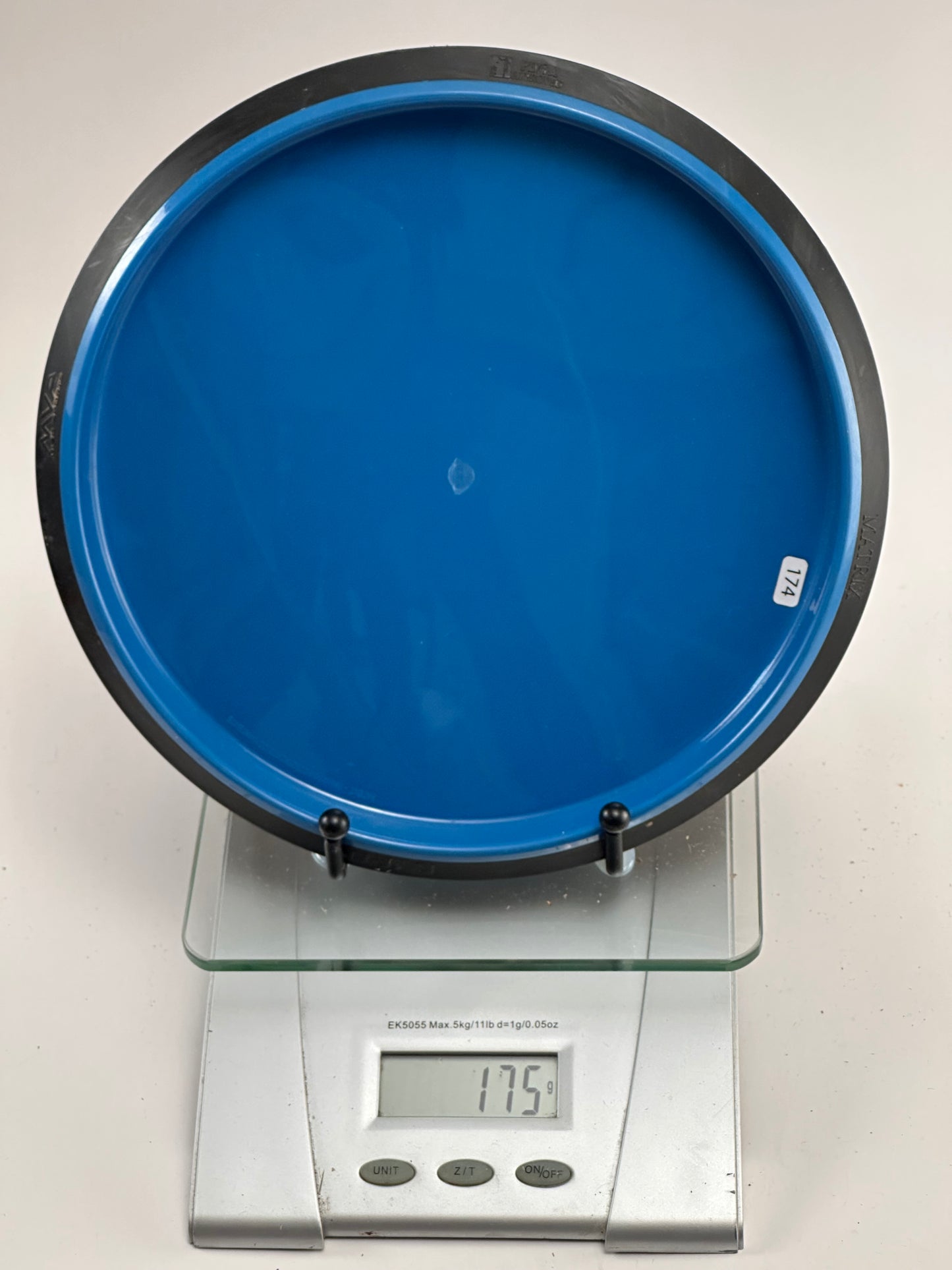 MVP Neutron Matrix (Lab Second) Midrange, Blue/Black Rim 174g