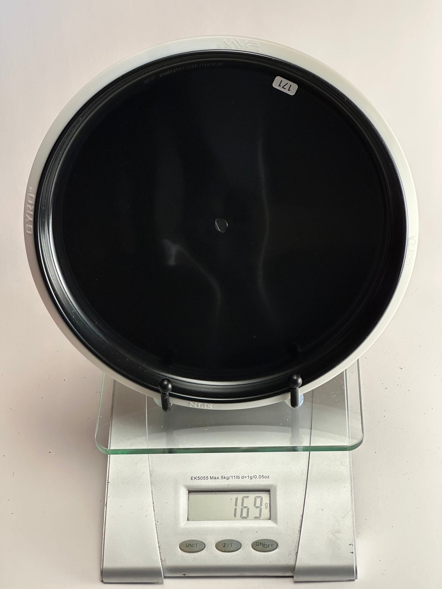 MVP R2 Neutron Spin Putter/Approach (169g) Black/White
