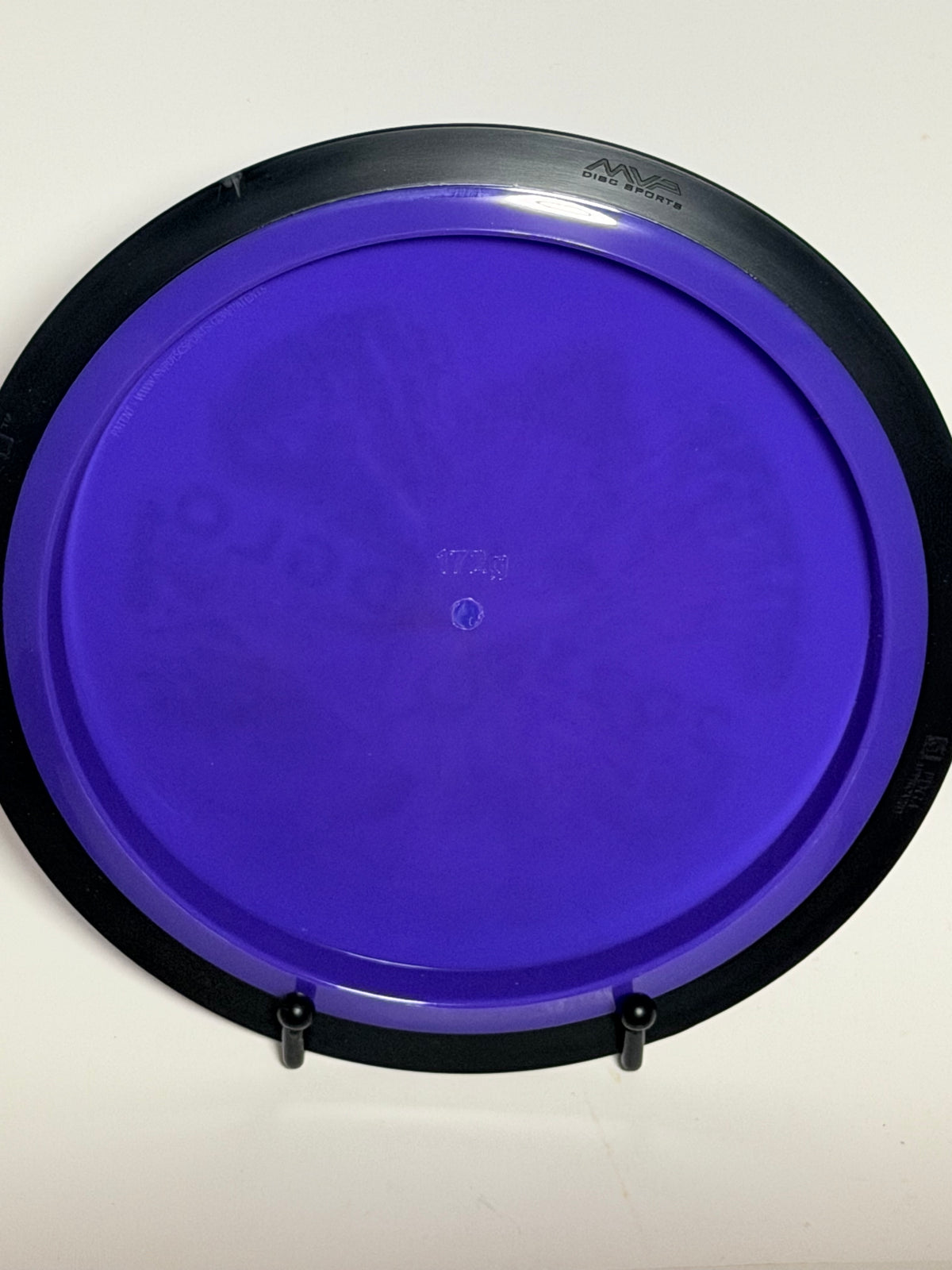 MVP Neutron Wave – 2023 DGLO Champion Simon Lizotte Stamp (Purple/Black Rim)