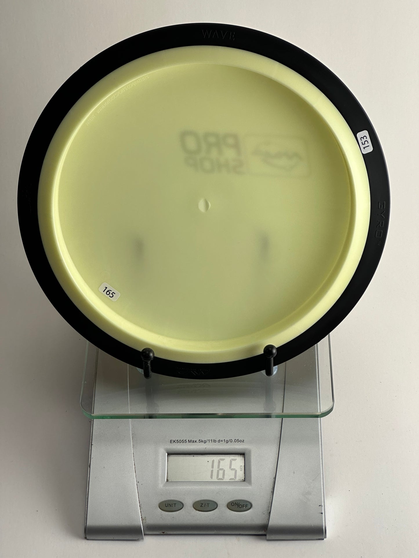 MVP Neutron Wave – Neon Yellow/Black Rim, Pro Shop Holo Stamp