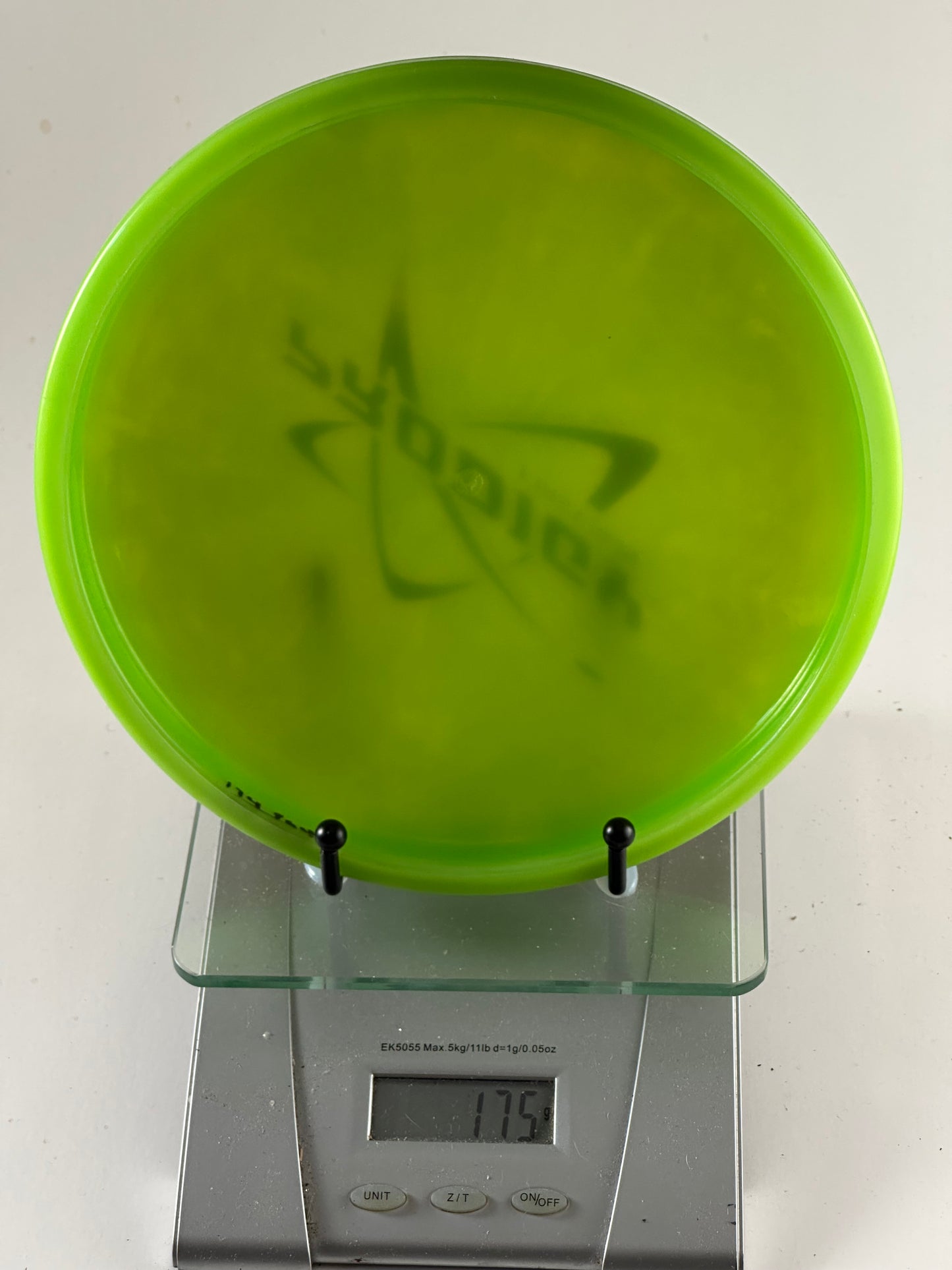 Prodigy PA-4 400 Plastic Putter (First Run Stamp) 175g