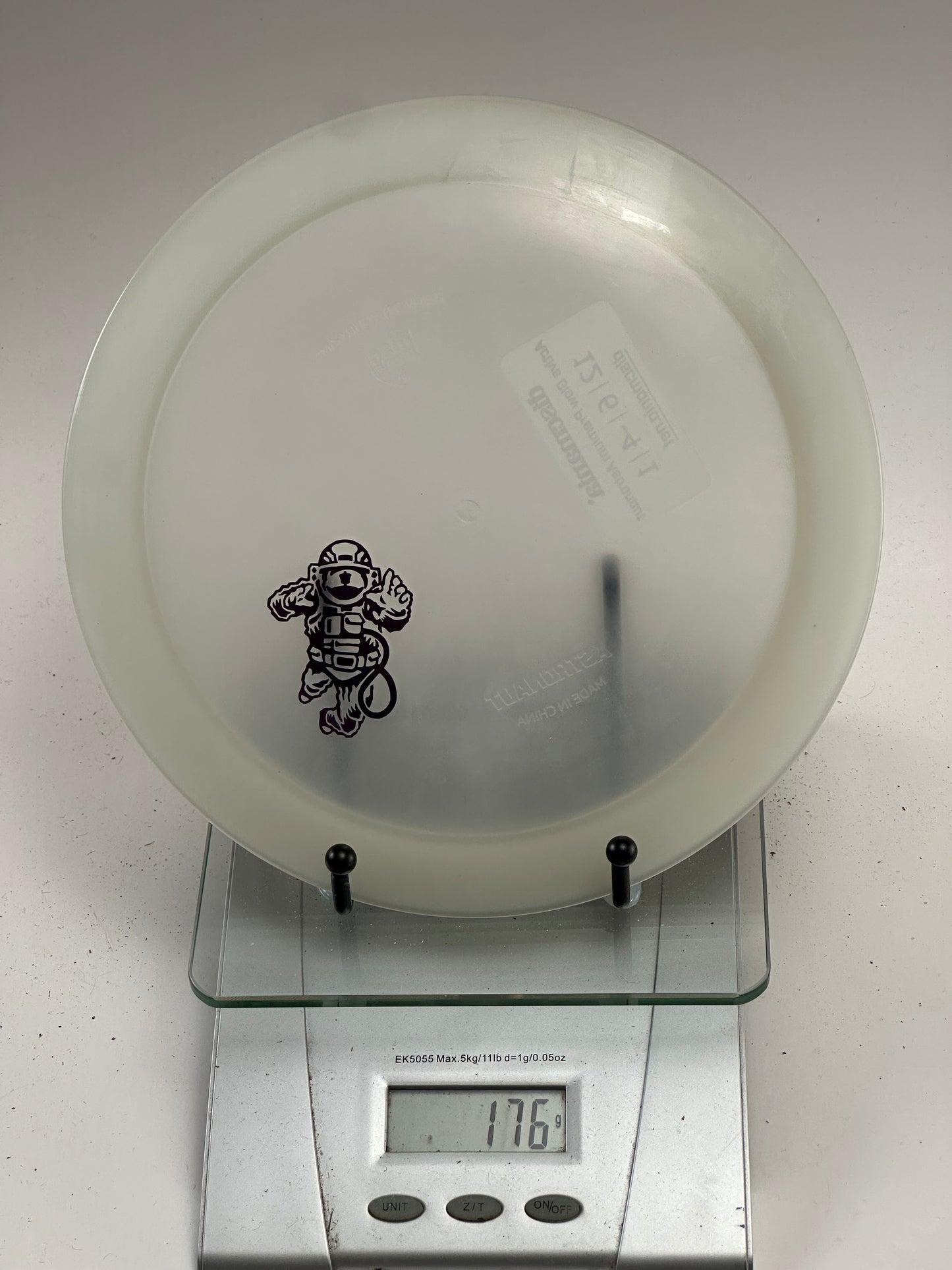 Discmania Active Glow Premium Astronaut distance driver glow-in-the-dark Active Glow Premium plastic