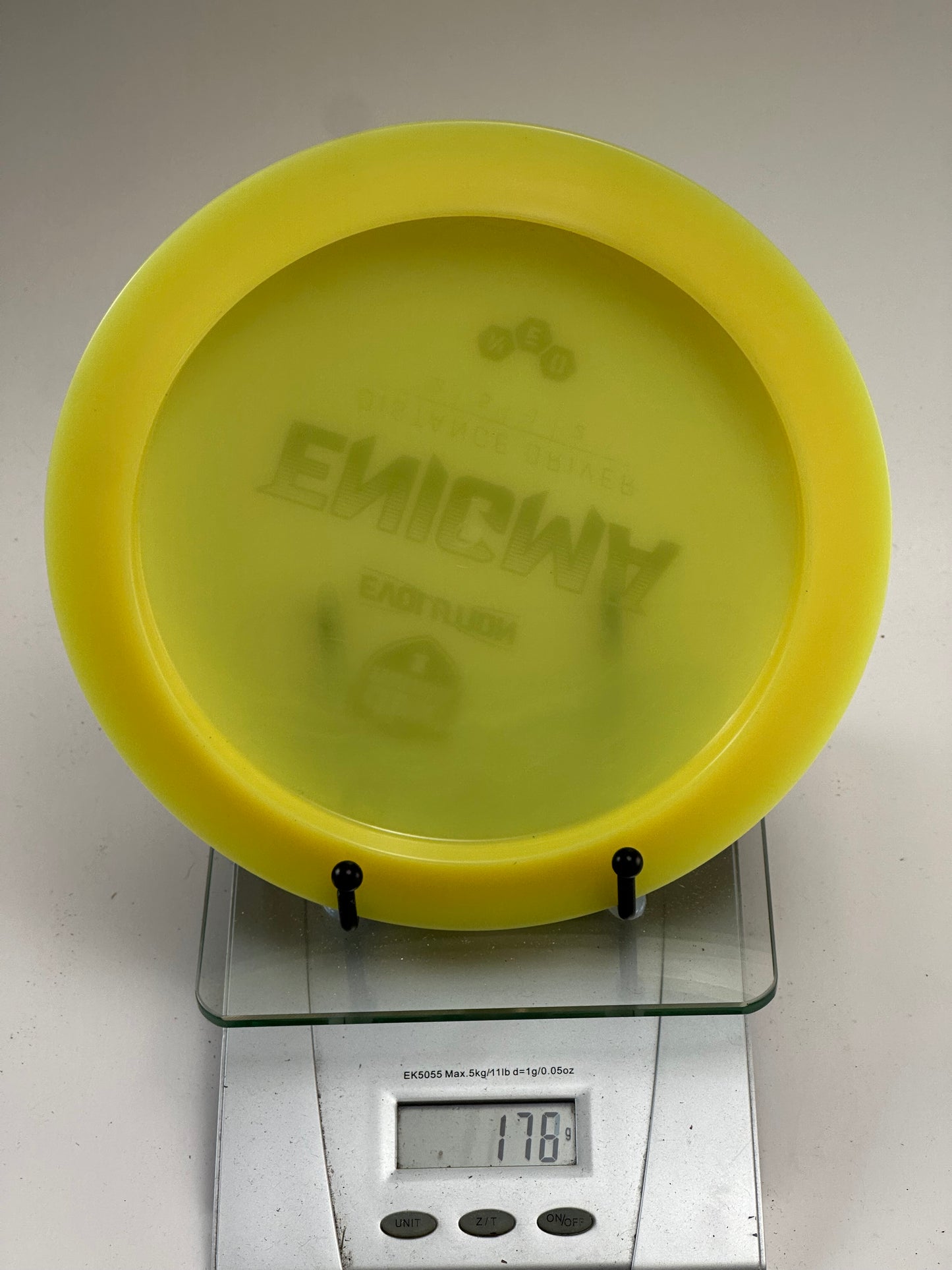 Discmania Enigma – Neo Distance Driver (Yellow)