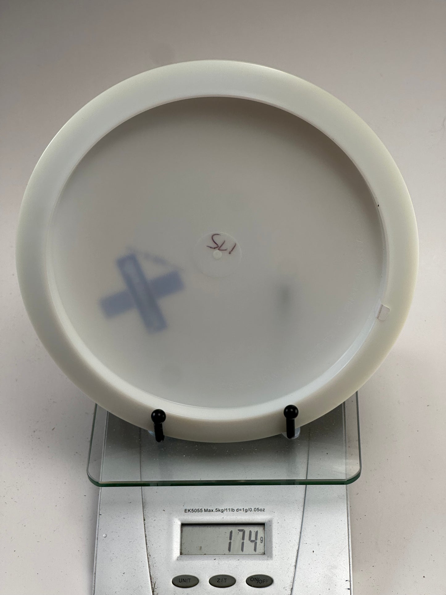 Discmania FD C-Line X-Out (White, Blue X-Out Stamp) 174g