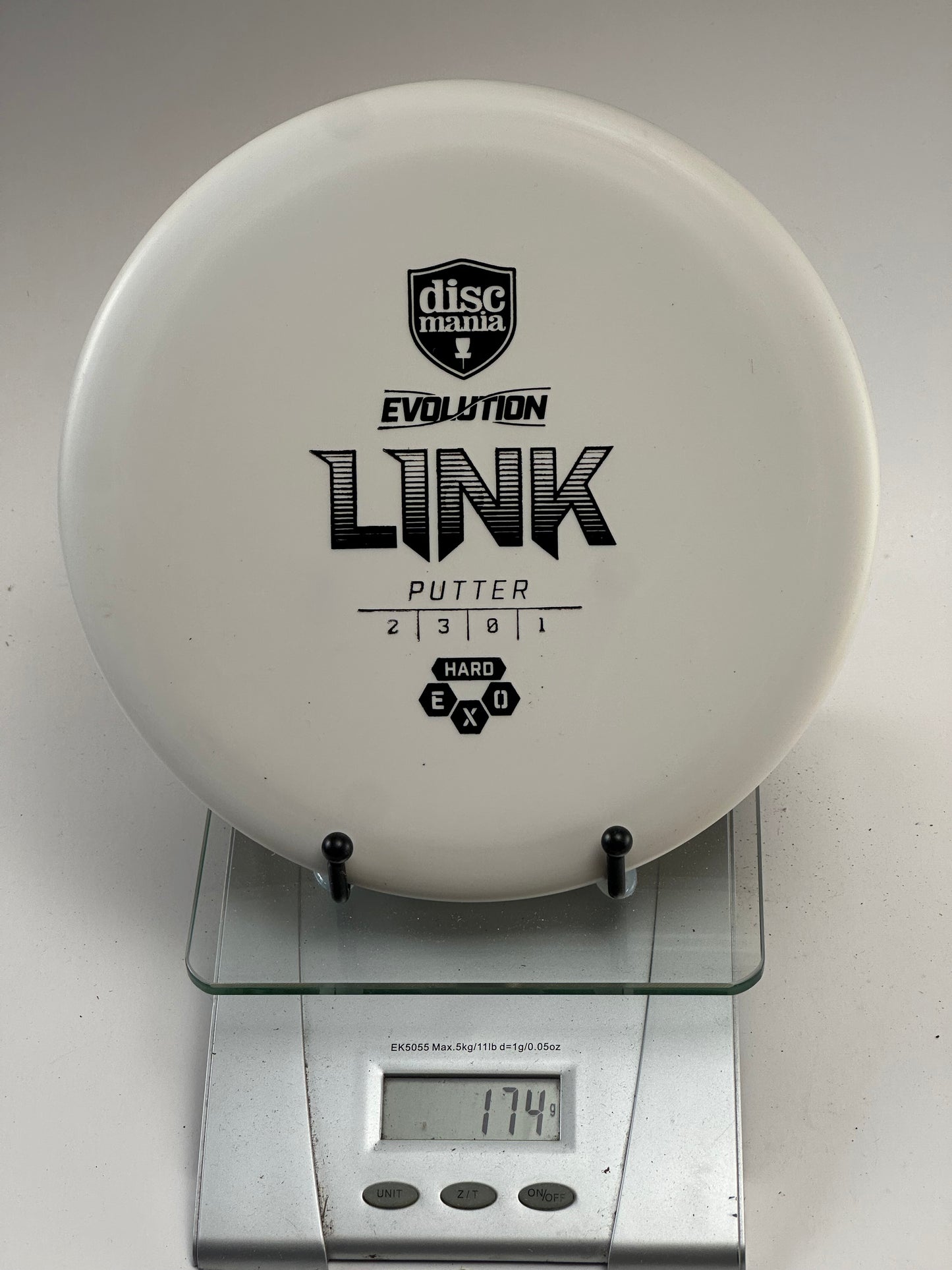 Discmania Link Putter | Hard Exo | White | 174g