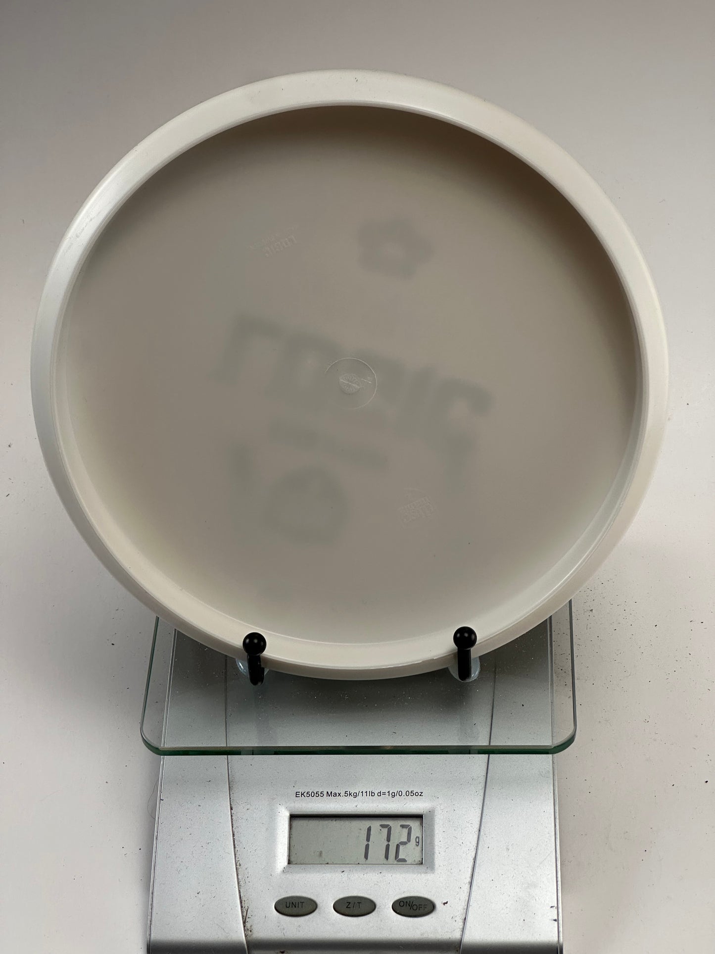 Discmania Logic Putter | Hard Exo | White w/ Navy Stamp