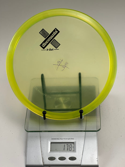Discmania MD2 C-Line X-Out Midrange | 178g Transparent Yellow