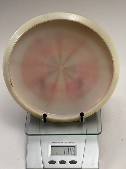 Discmania MD2 C-Line Midrange - Translucent White w/ Red Swirl