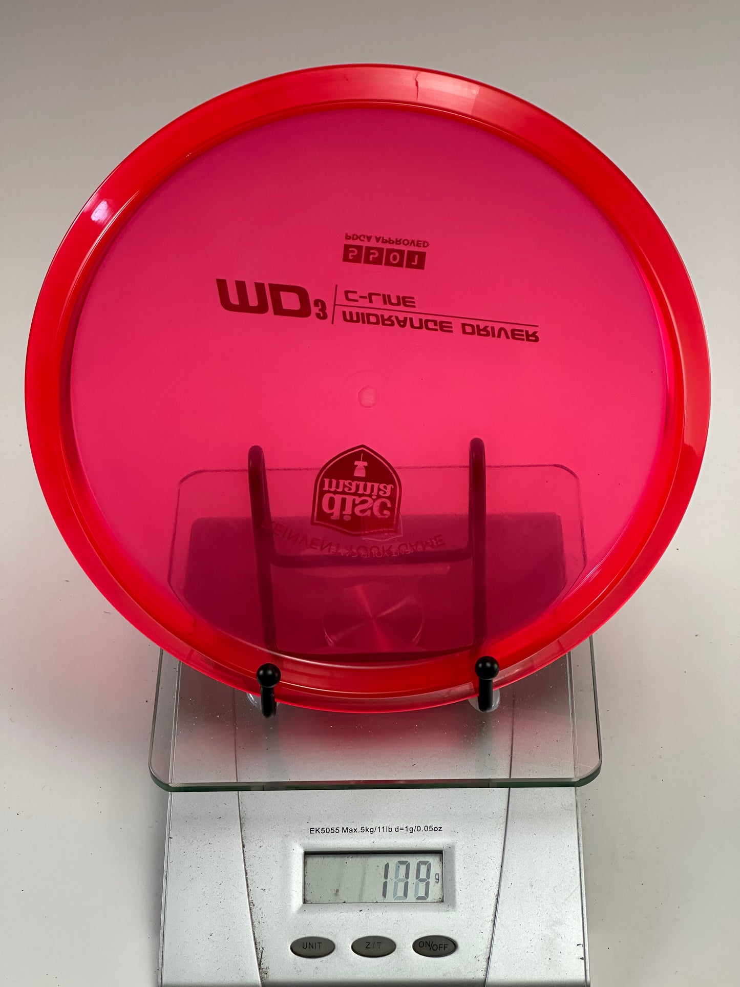 Discmania MD3 C-Line Midrange – Transparent Red Shield Stamp (179g)