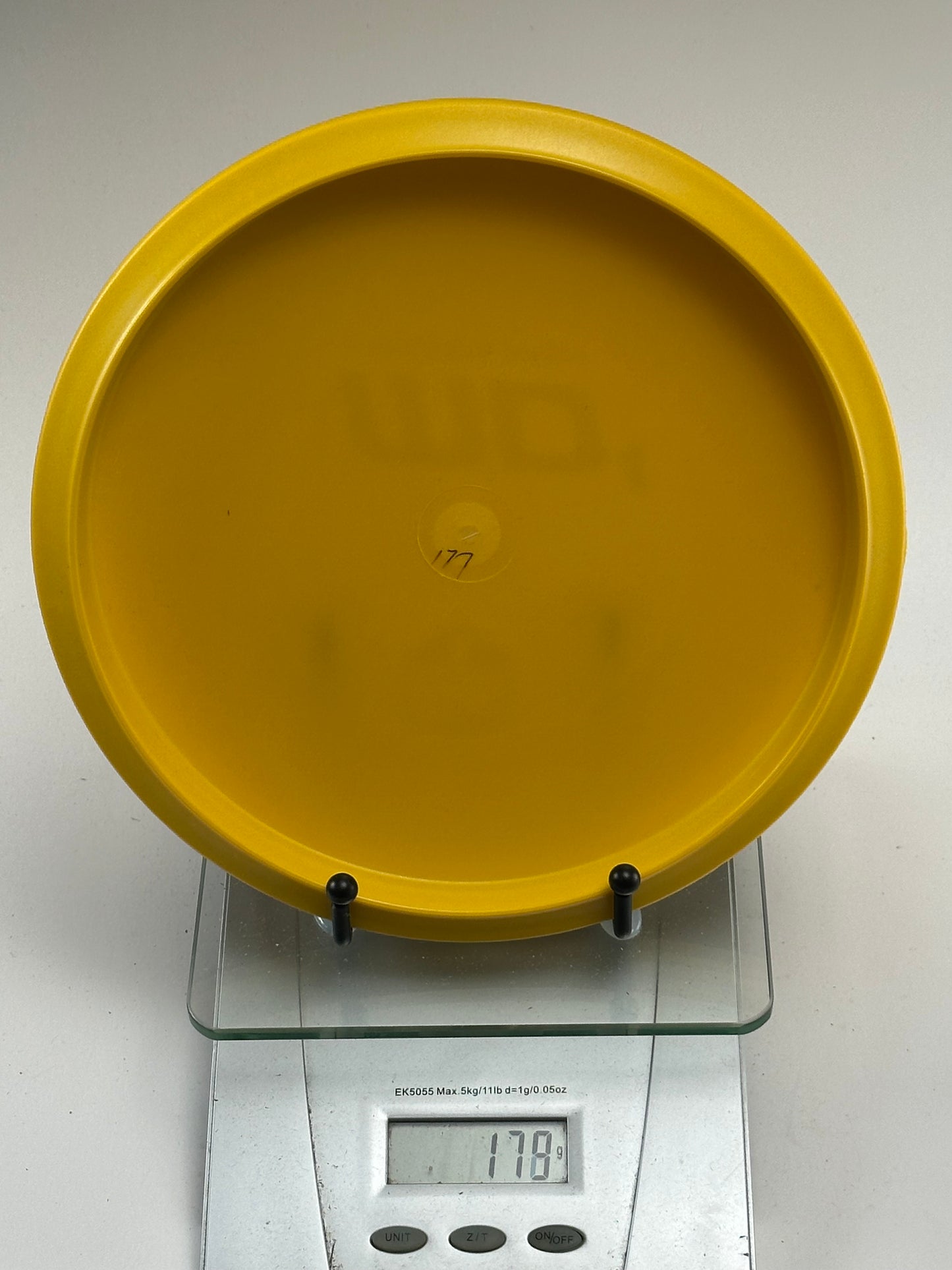 Discmania MD4 Stiff P-Line Midrange – Yellow (179g)