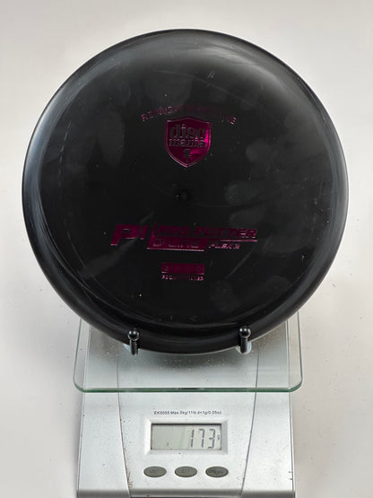 Discmania P1 Putter – D-Line Flex 2, Black w/ Metallic Pink Stamp