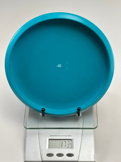 Discmania P1 Pro Putter — D-Line Flex 2, Blue (173g)