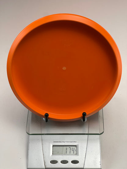 Discmania P2 Pro Putter – D-Line Flex 2 – Orange – 174g