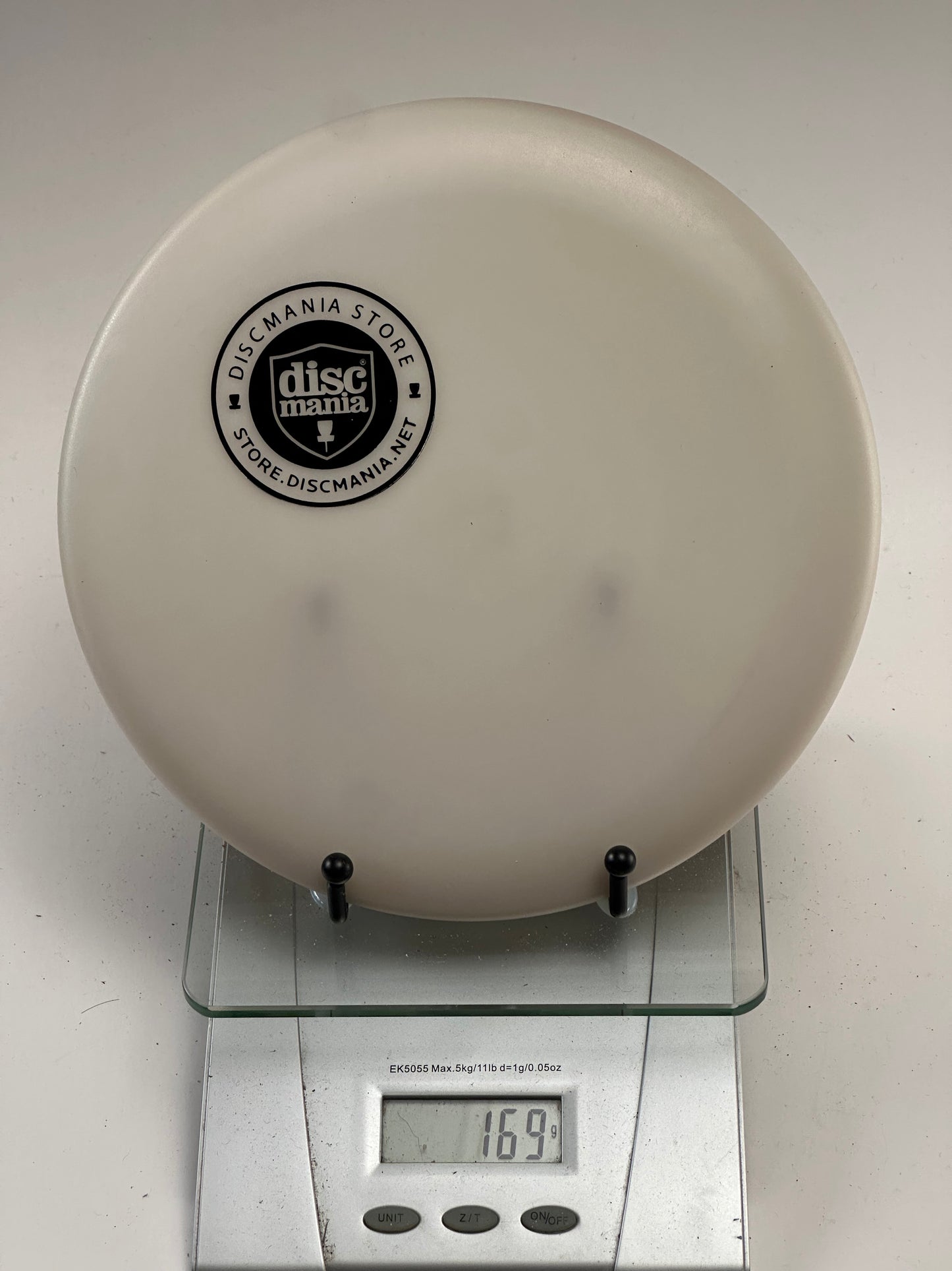Discmania P-Line P2 Putter - White (Discmania Store Stamp)