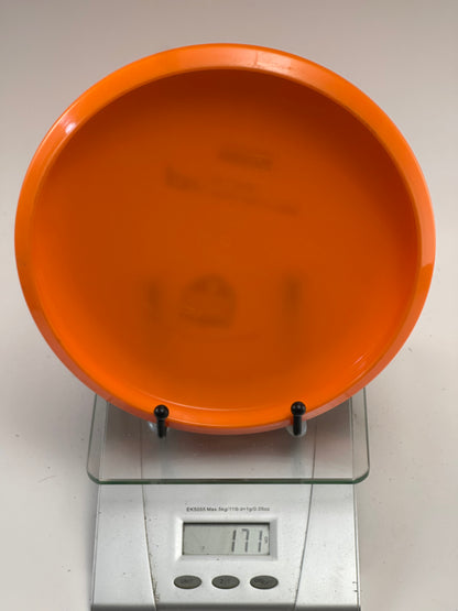 Discmania P2 Pro Putter — S-Line, Orange