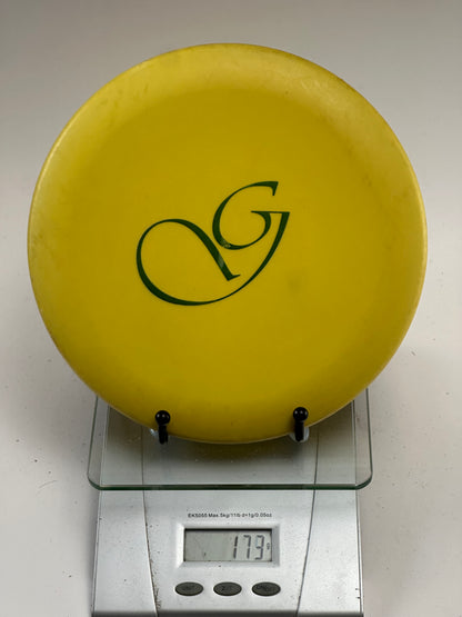 Discmania P-Line P2 Putter (Yellow) Psycho Stamp