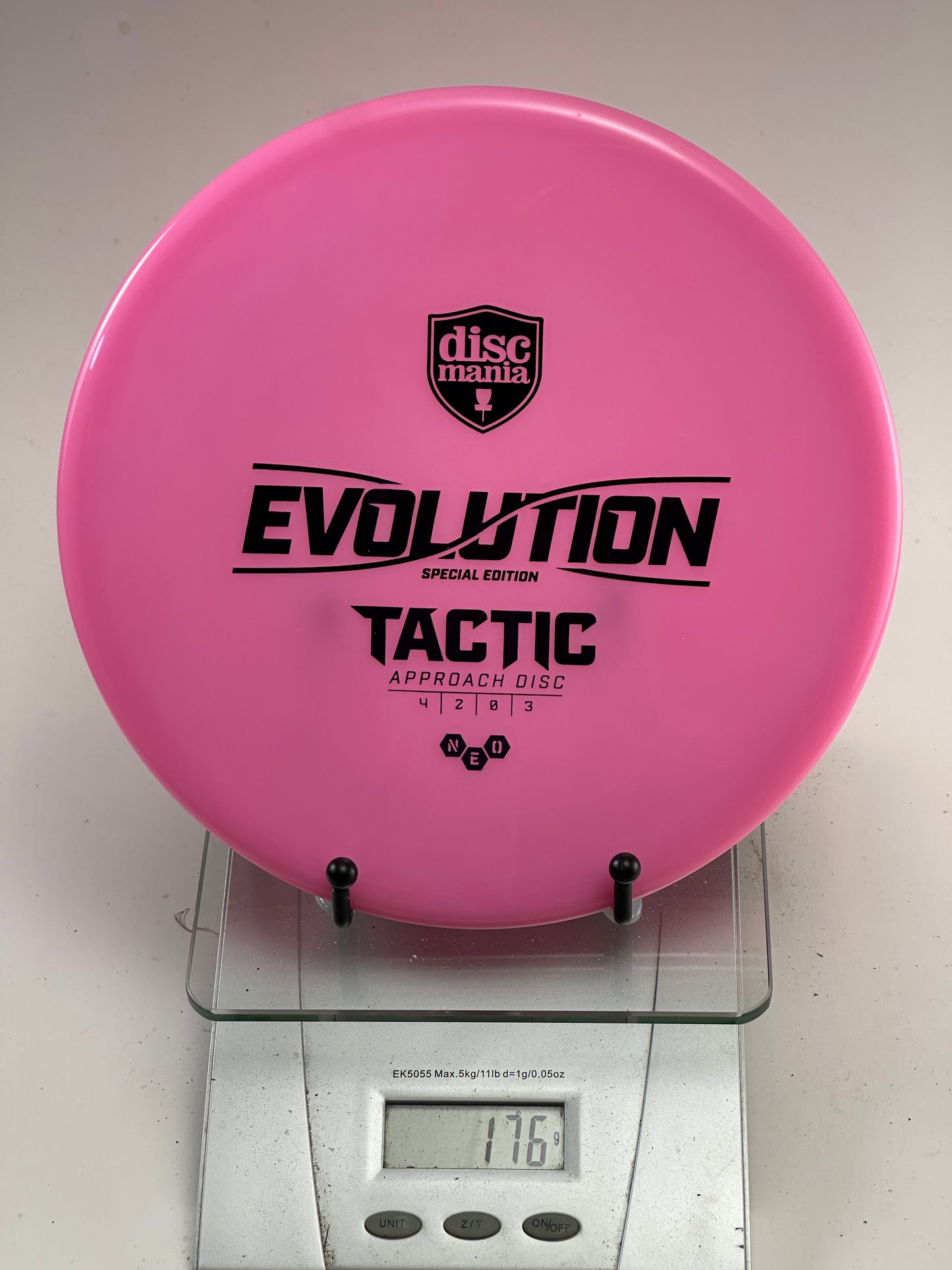 Discmania Neo Tactic Neo pink Evolution Special Edition approach disc