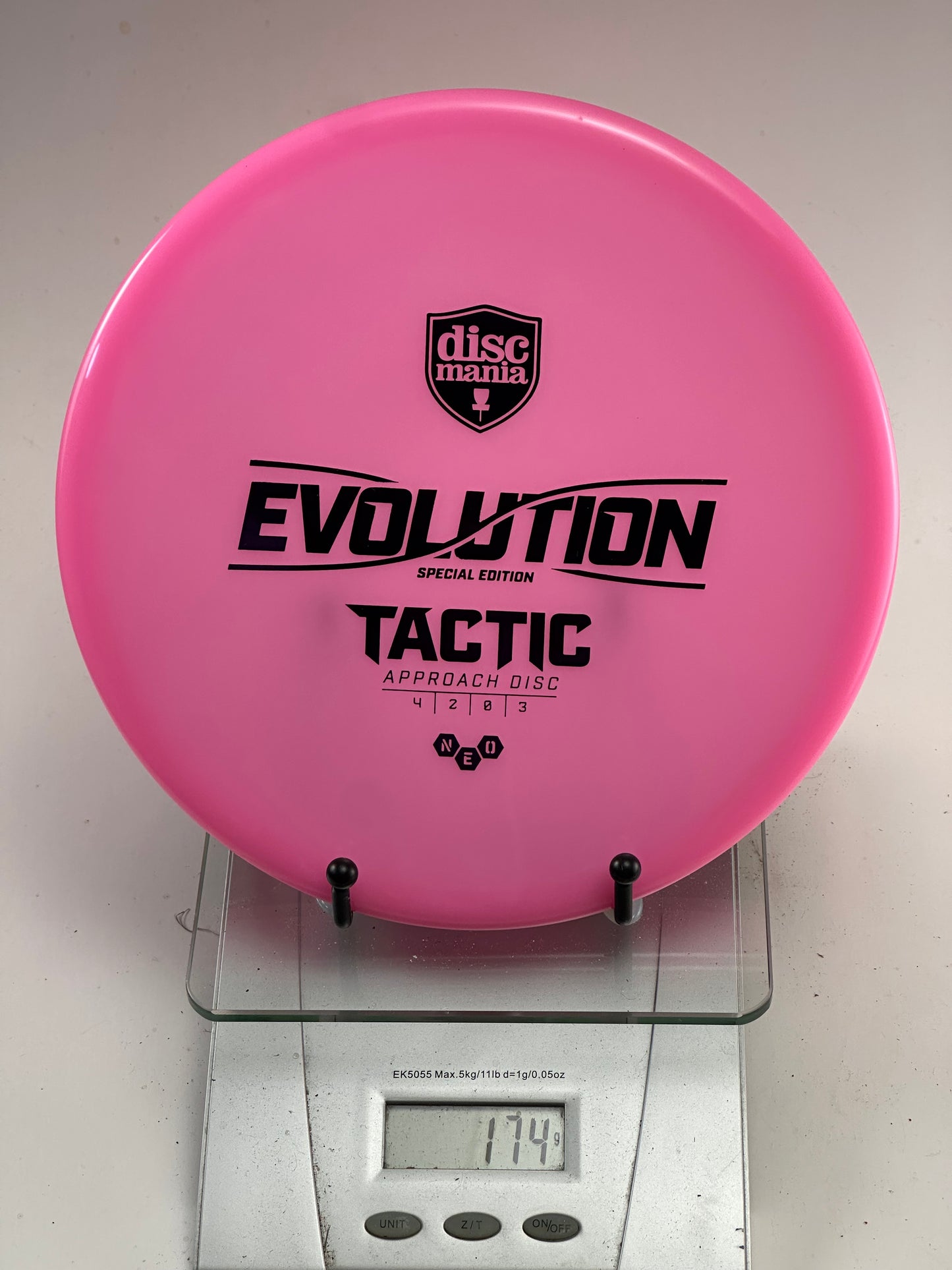 Discmania Neo Tactic Neo pink Evolution Special Edition approach disc