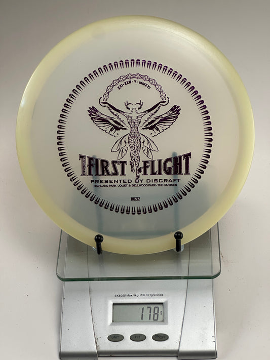 Discraft Buzzz Z Glo Midrange – First Flight Event Stamp