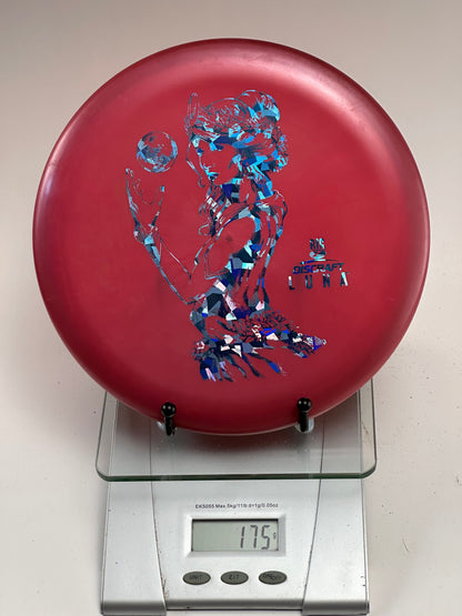 Discraft Big Z Luna Putter/Approach - Red with Blue Geometric Girl Stamp