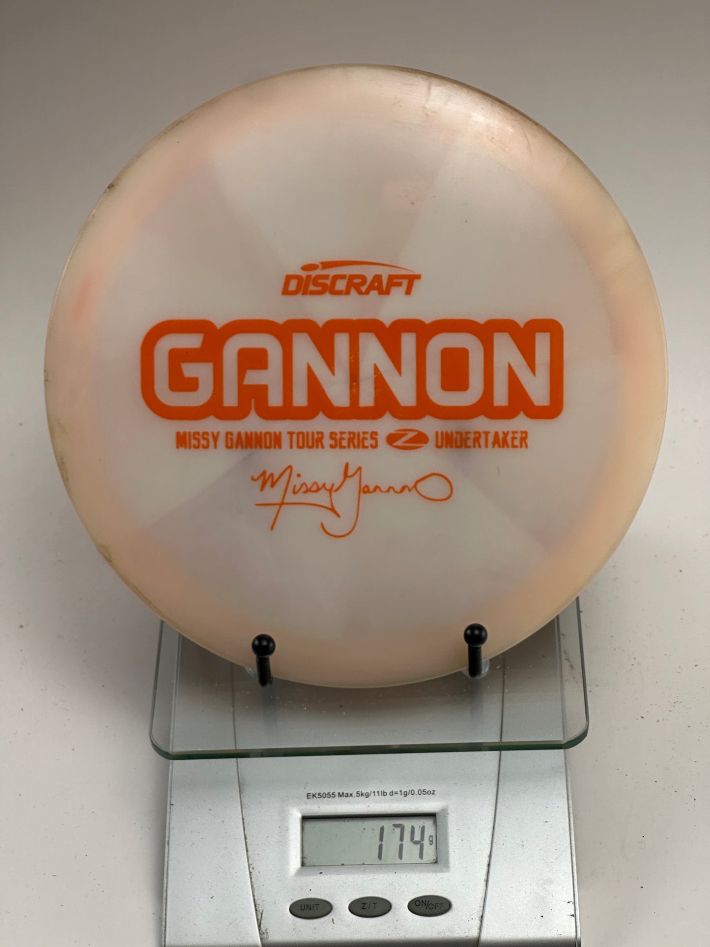 Discraft Undertaker Z Line Missy Gannon Tour Series – Translucent White