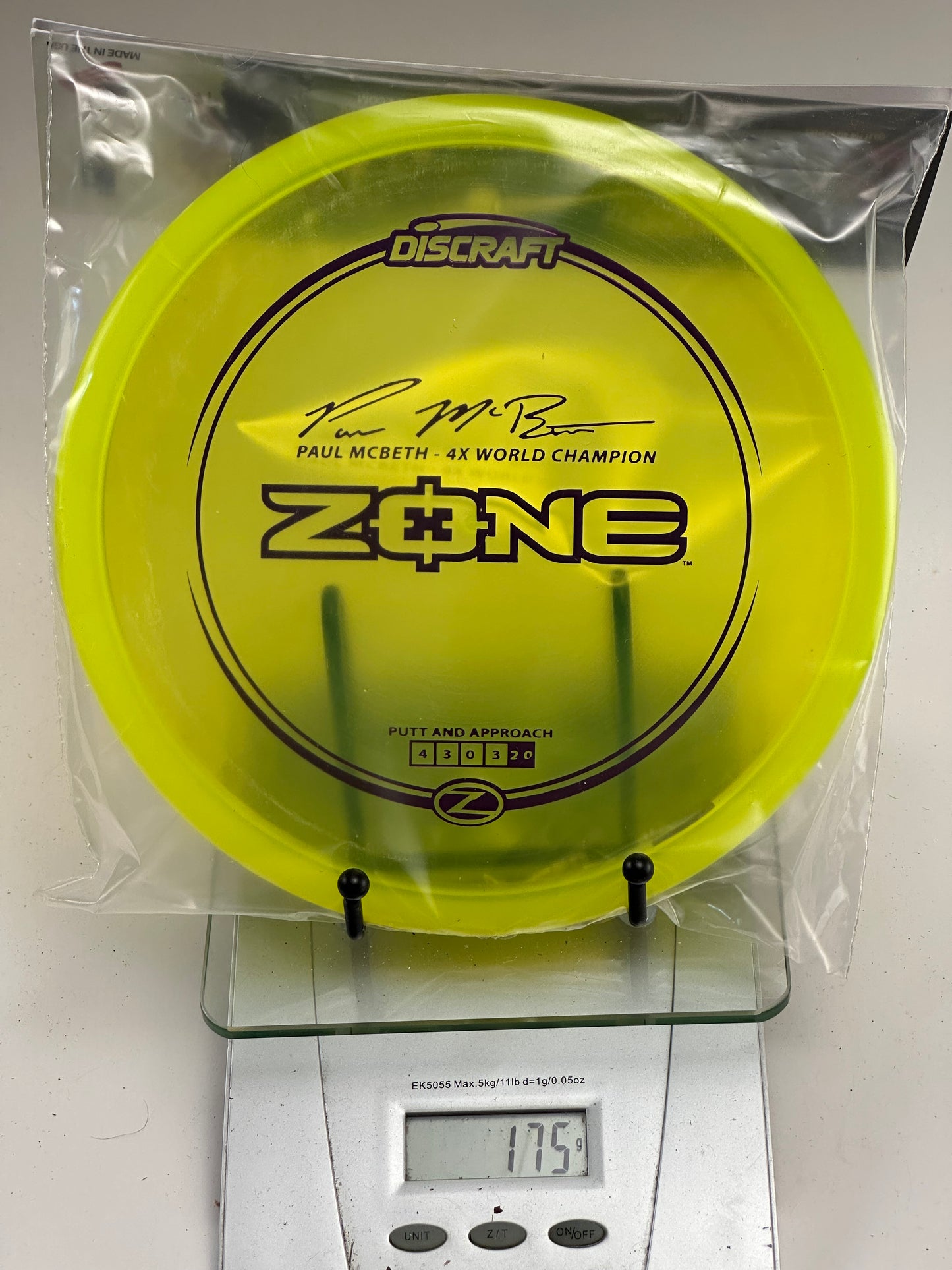 Discraft Z Line Zone (Paul McBeth 4x) Bright Yellow 175g