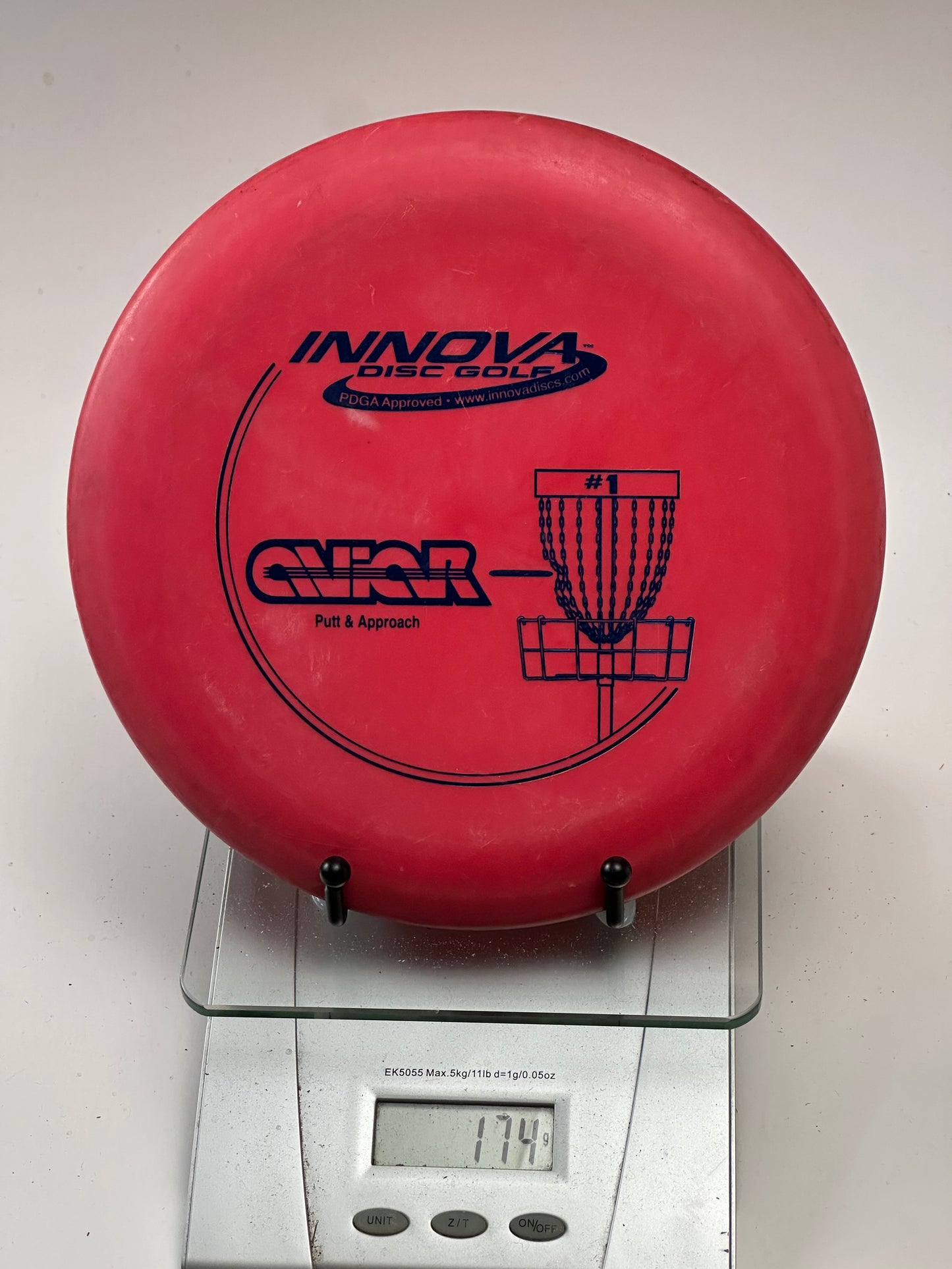 Innova DX Aviar Putter | Red w/ Blue Basket Stamp