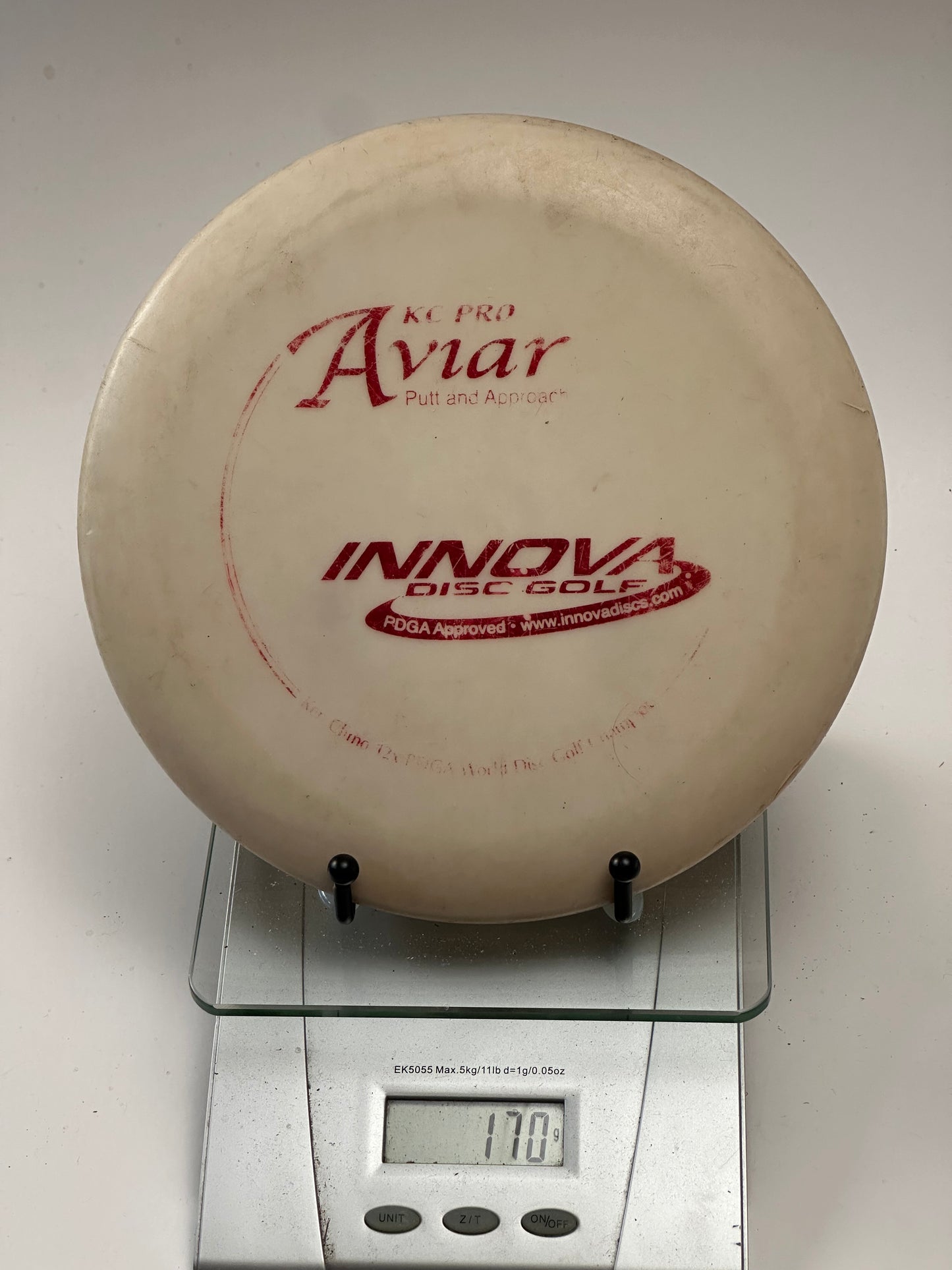 Innova KC Pro Aviar (KC) Putter - Cream w/ Red Stamp