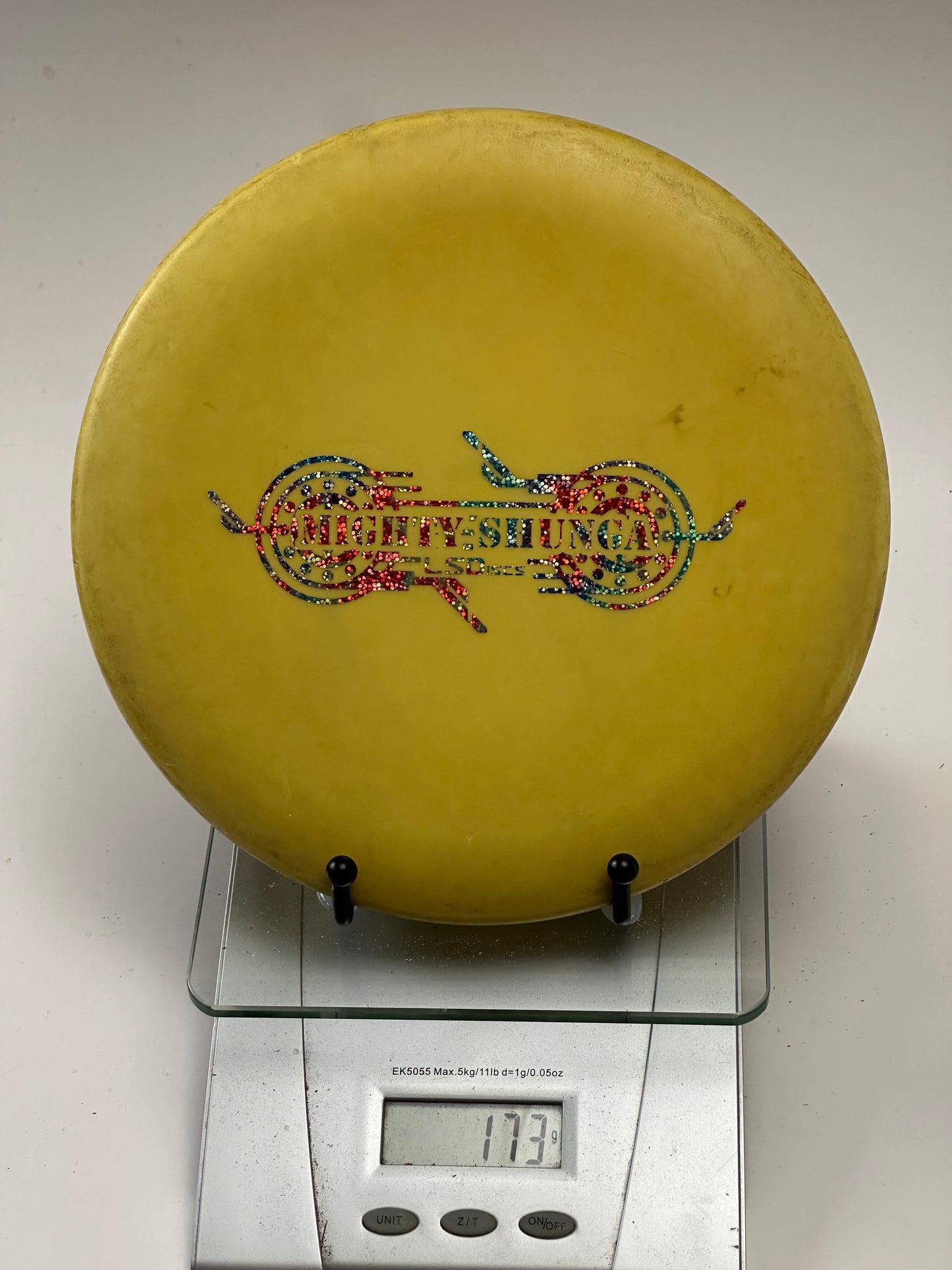 Innova KC Pro Aviar Putter (Mighty Shunga Stamp) - Yellow
