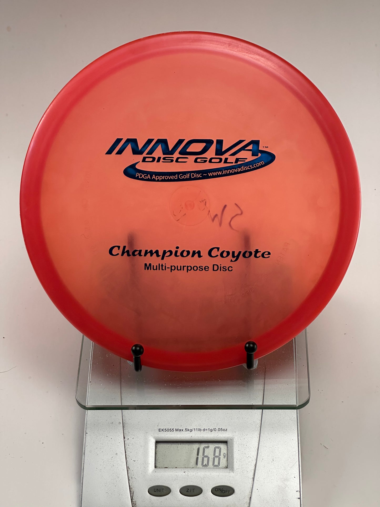Innova Champion Coyote Midrange – Transparent Red (168g) – Inked