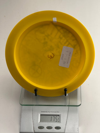 Innova Champion Destroyer 10th Anniversary (10 Year) Yellow/Blue Stamp 175-176g
