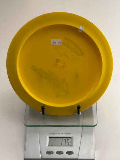 Innova Star Destroyer Distance Driver (Paul McBeth) - Yellow