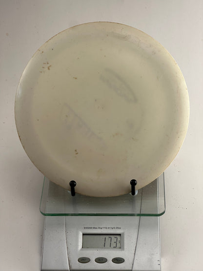 Innova DX Destroyer (Pre-Embossed) – White, Blue Stock Stamp