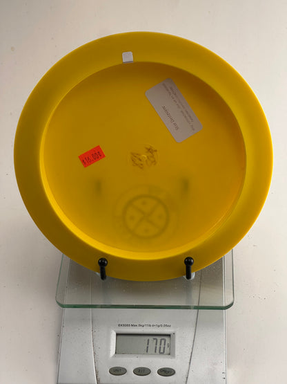 Innova DX Destroyer (Pre-Embossed) Iron Lion Stamp - Yellow 170g