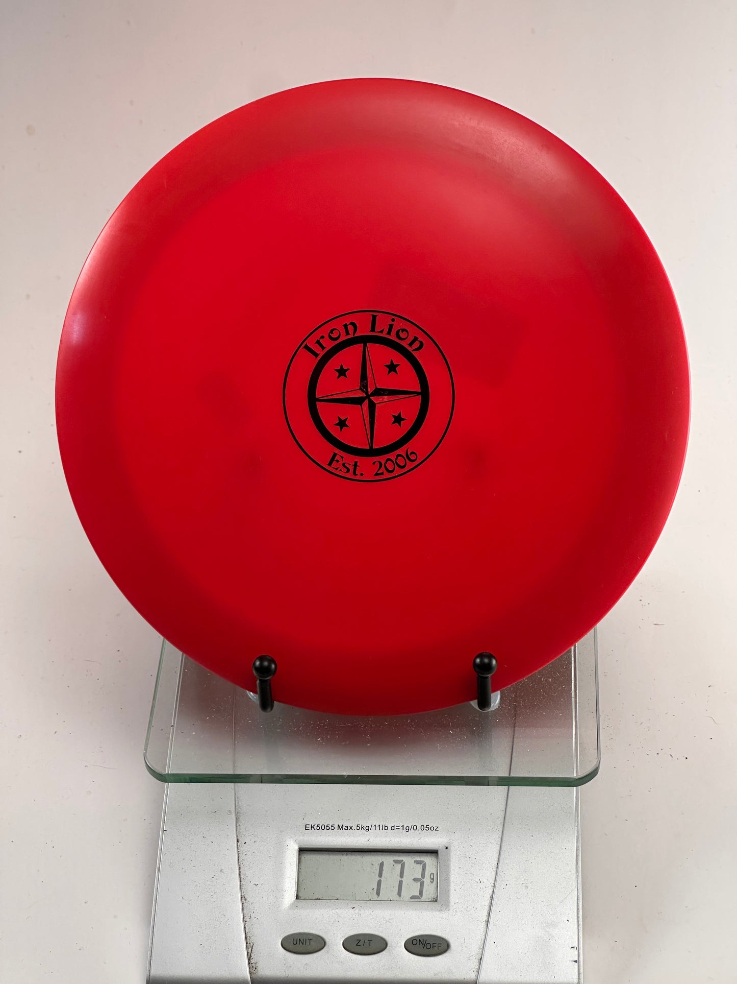 Innova Star Destroyer Pre-Embossed Red – Iron Lion Stamp