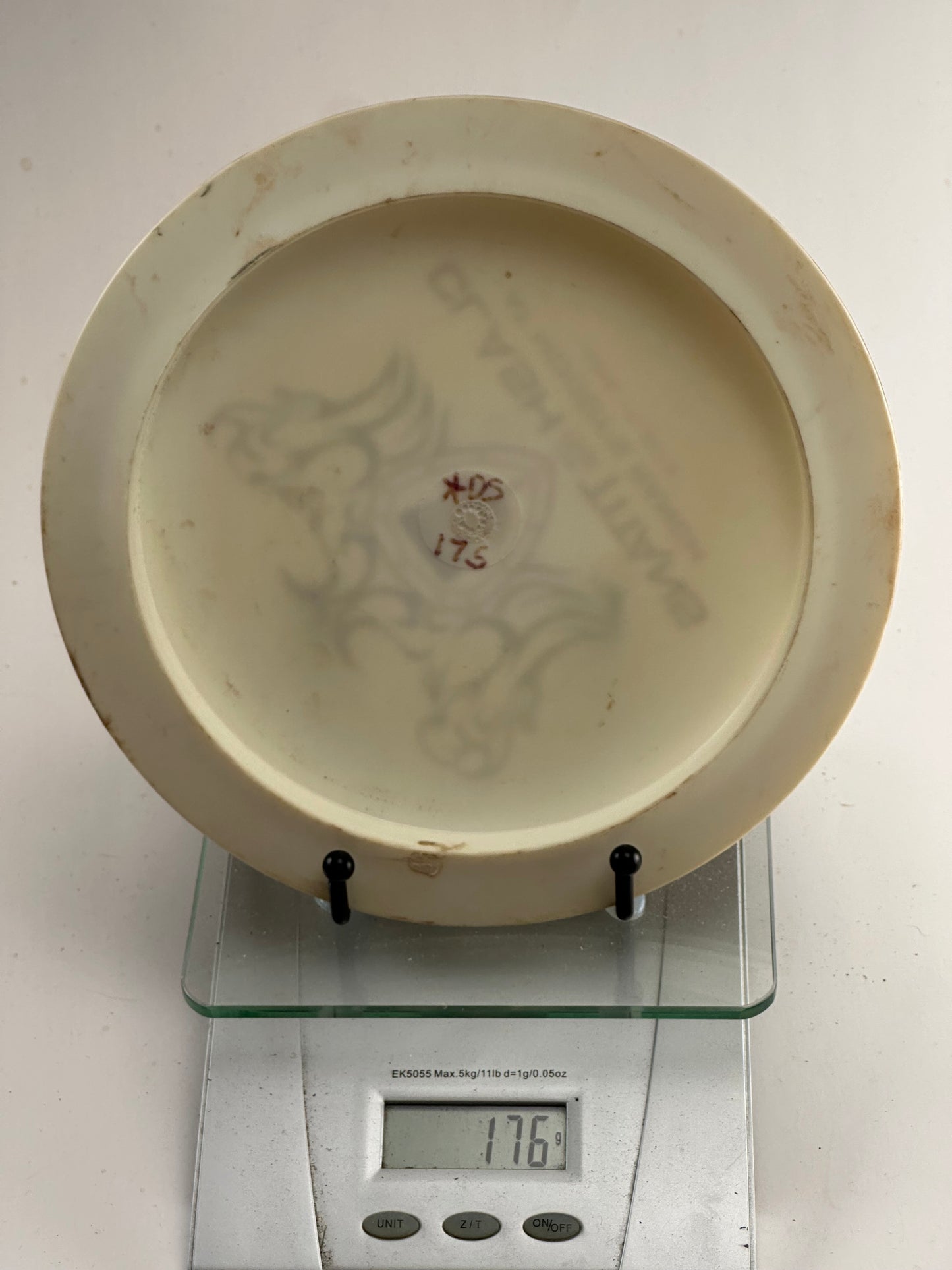 Innova Star Destroyer (SDS/DS) White Clash of the Titans 2012 Stamp