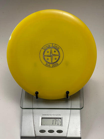 Innova Star Destroyer (Embossed) 170g Yellow – Iron Lion Foil Stamp