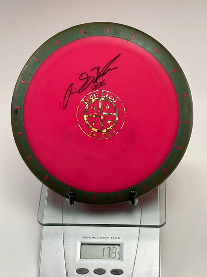 Innova XT Nova Putter 173g Pink/Green Top Lion Foil Stamp (Signed)