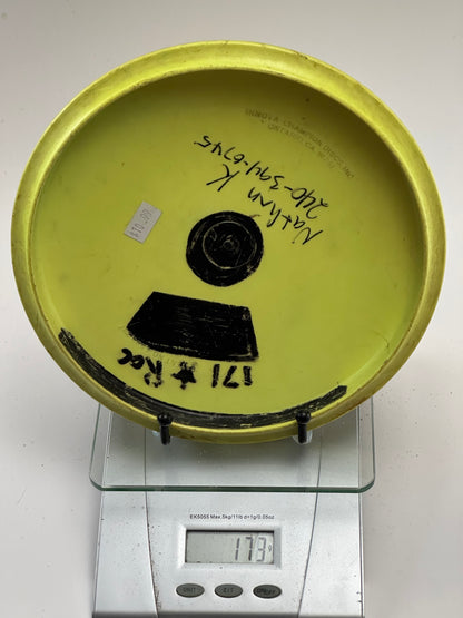 Innova Roc Ontario Mold Ching Plastic Dragonfly Bar Stamp Yellow 172g