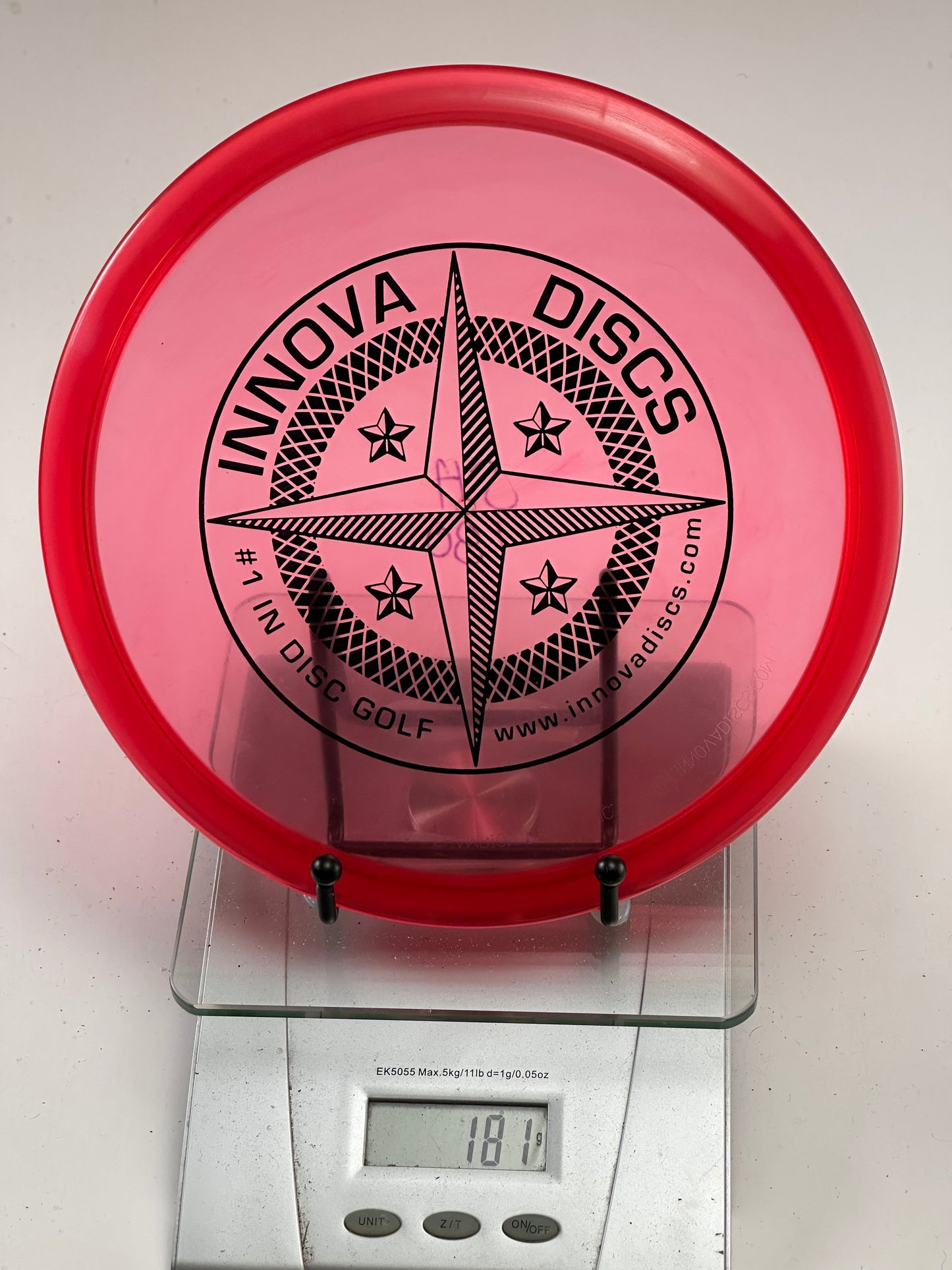 Innova Champion Shark Midrange (181g) - Transparent Red