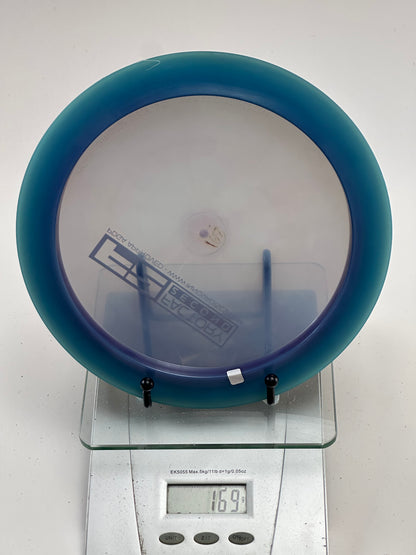 Innova Champion F2 Shryke Distance Driver - Clear w/ Blue Rim